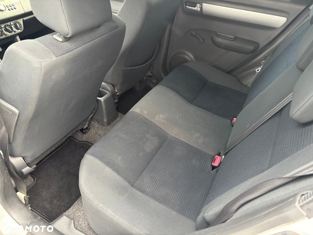 Suzuki Swift - 29