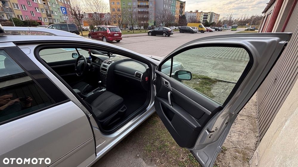 Peugeot 407 - 13