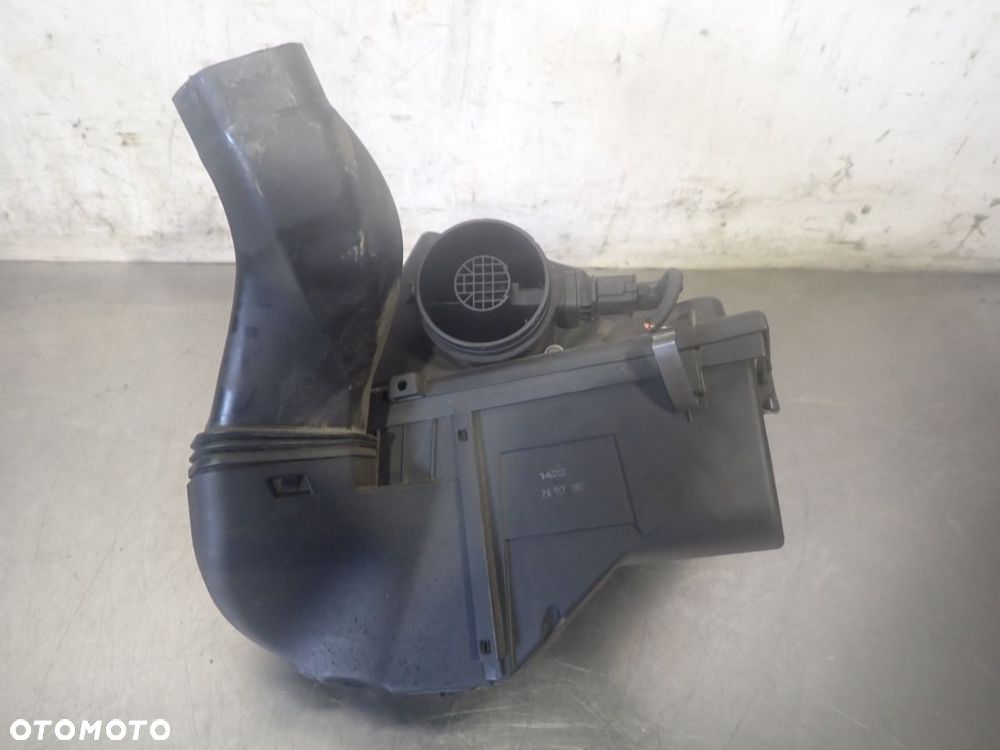 OBUDOWA FILTRA POWIETRZA BMW E87 118D - 4