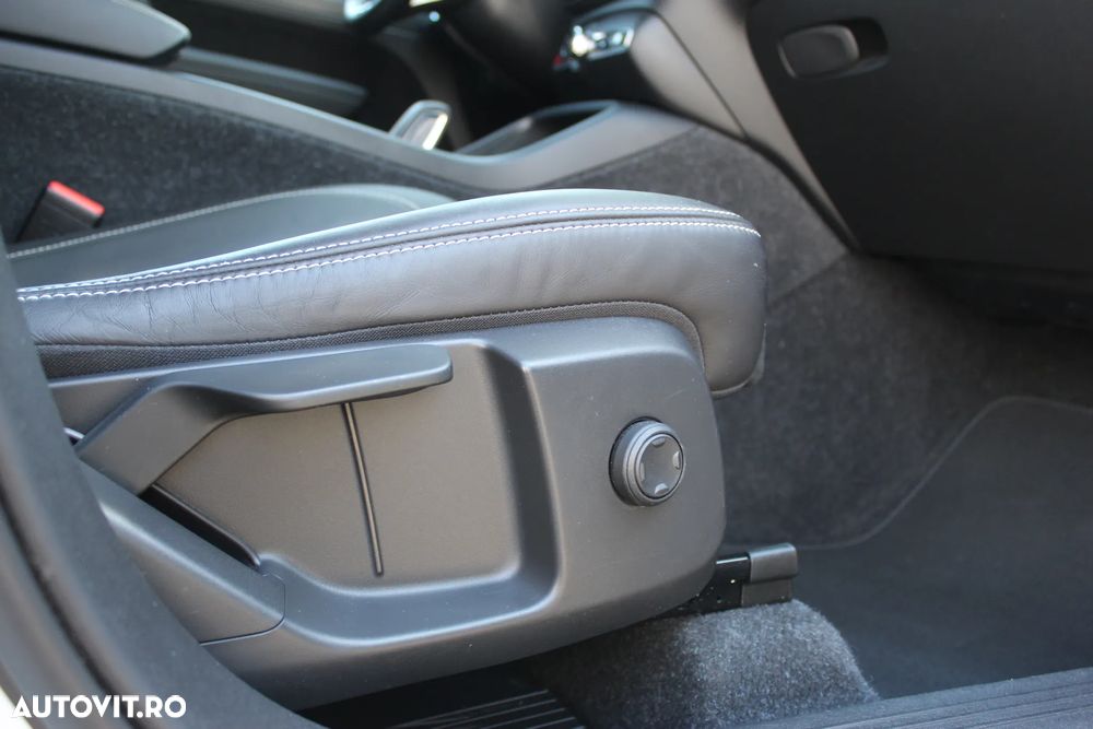Volvo XC 40 Recharge T5 Twin Engine AT7 R-Design - 34