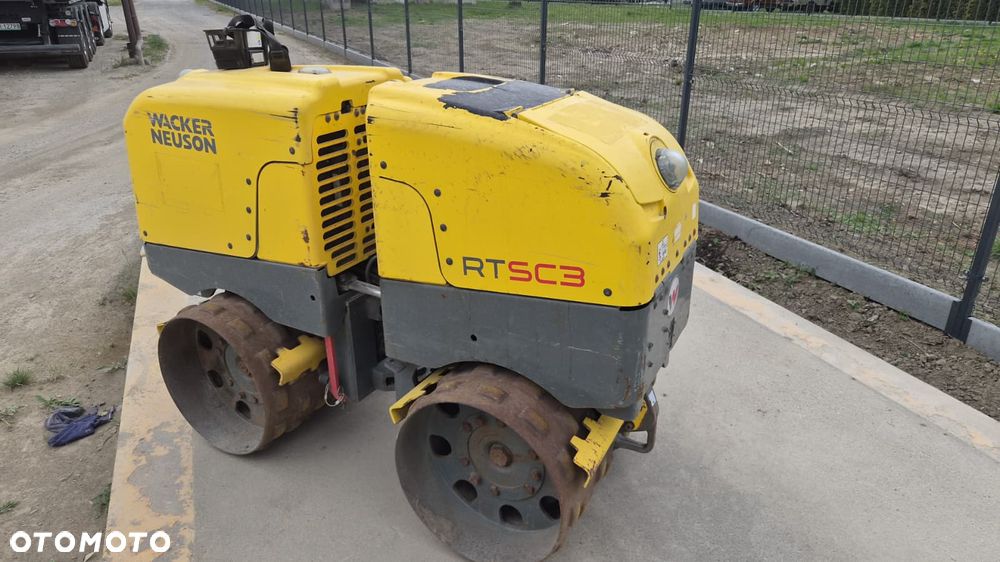 Wacker Neuson RT 82 SC3 Walec okołkowany kołek 1500kg wibracyjny SC pilot - 3