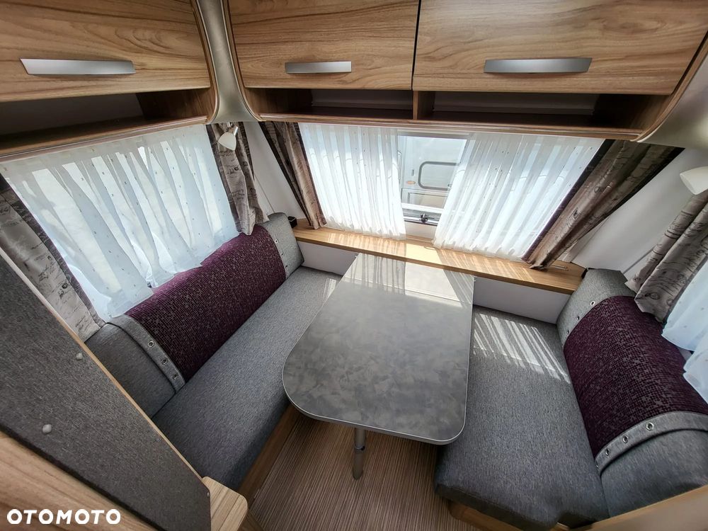 Hymer-Eriba Nova Light 442 - 4