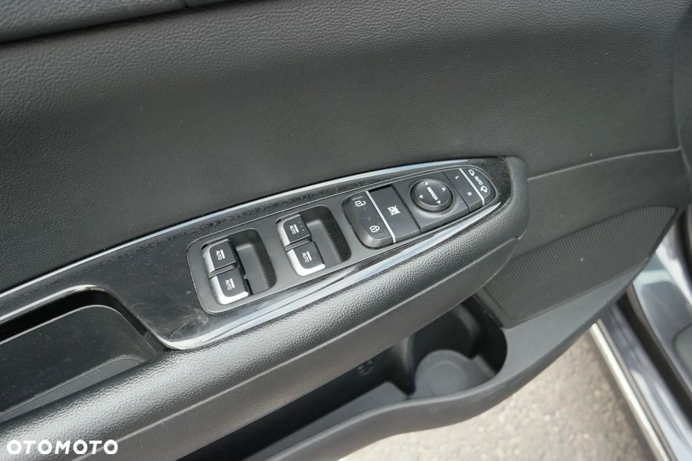 Kia Optima - 21