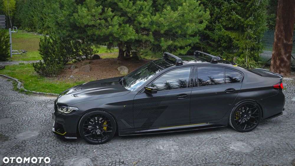 2022 BMW Seria 5 530i xDrive M Sport Edition, photograph 9
