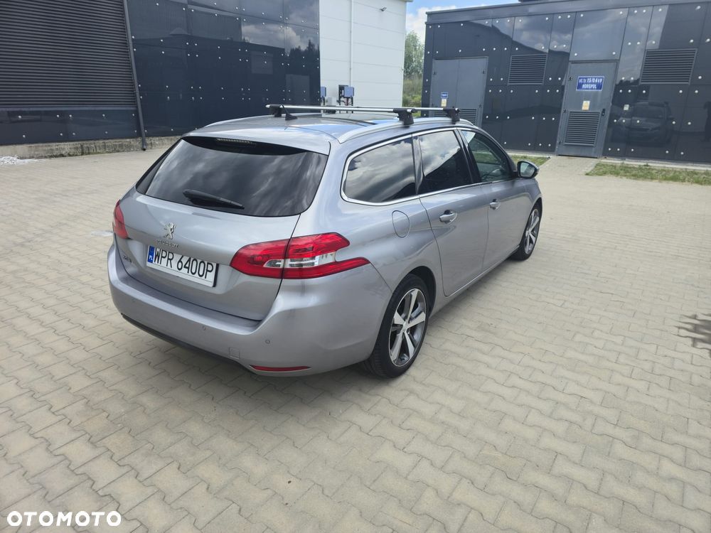 Peugeot 308 1.6 BlueHDi Allure S&S - 2