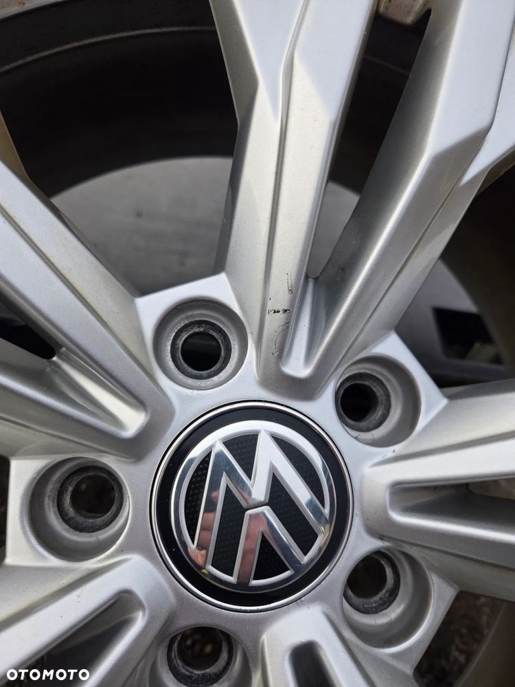Felga aluminiowa VW Passat B8 GTE 4 motion 17 Cali 3G0601025AB 7Jx17H2 ET 38 3G0601025AB8Z8 - 5