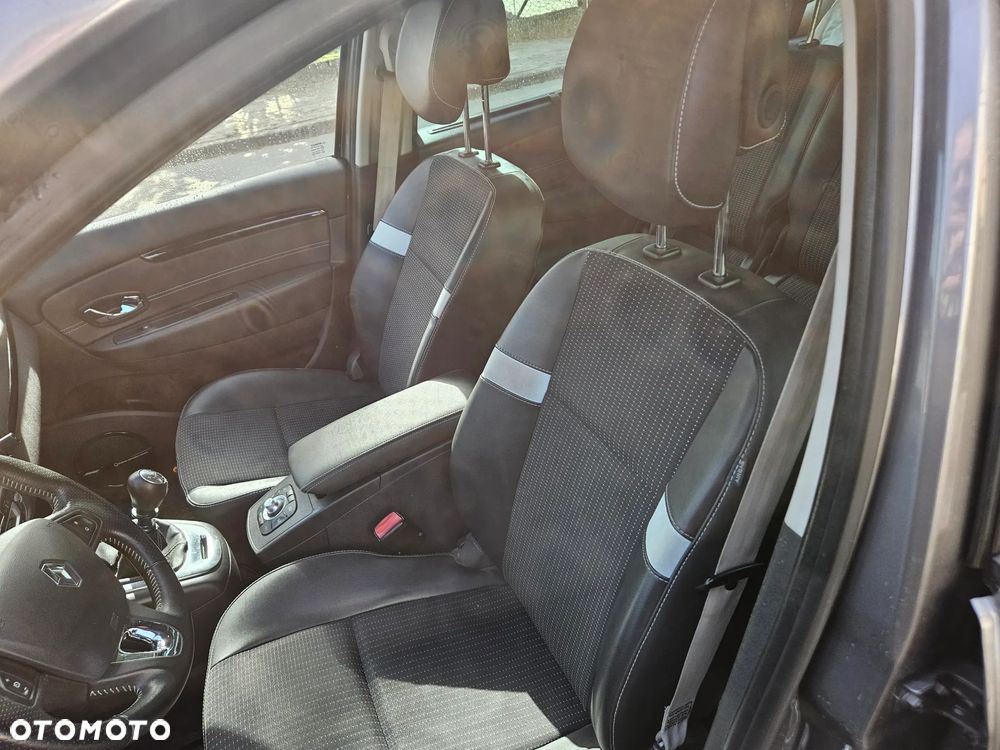 Renault Grand Scenic Energy dCi 130 Start & Stop Bose Edition - 11