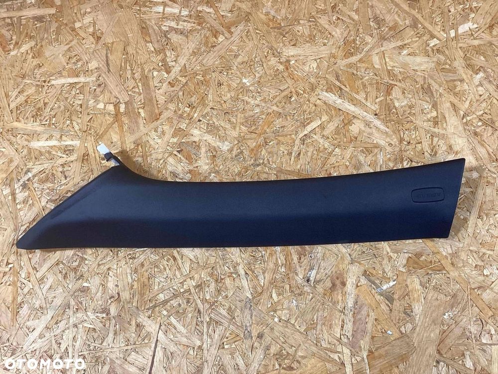 Porsche Macan 95B 2019 Osłona słupka szyby przedniej / A