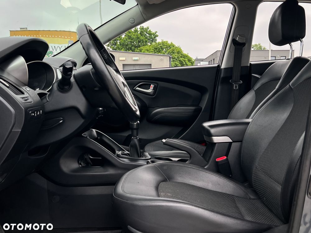 Hyundai ix35 2.0 4WD Style - 18