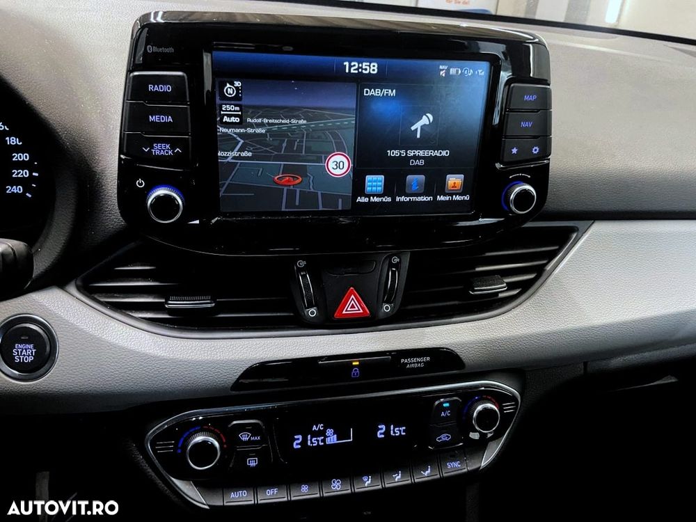 Hyundai i30 1.6 CRDI DCT Trend - 8