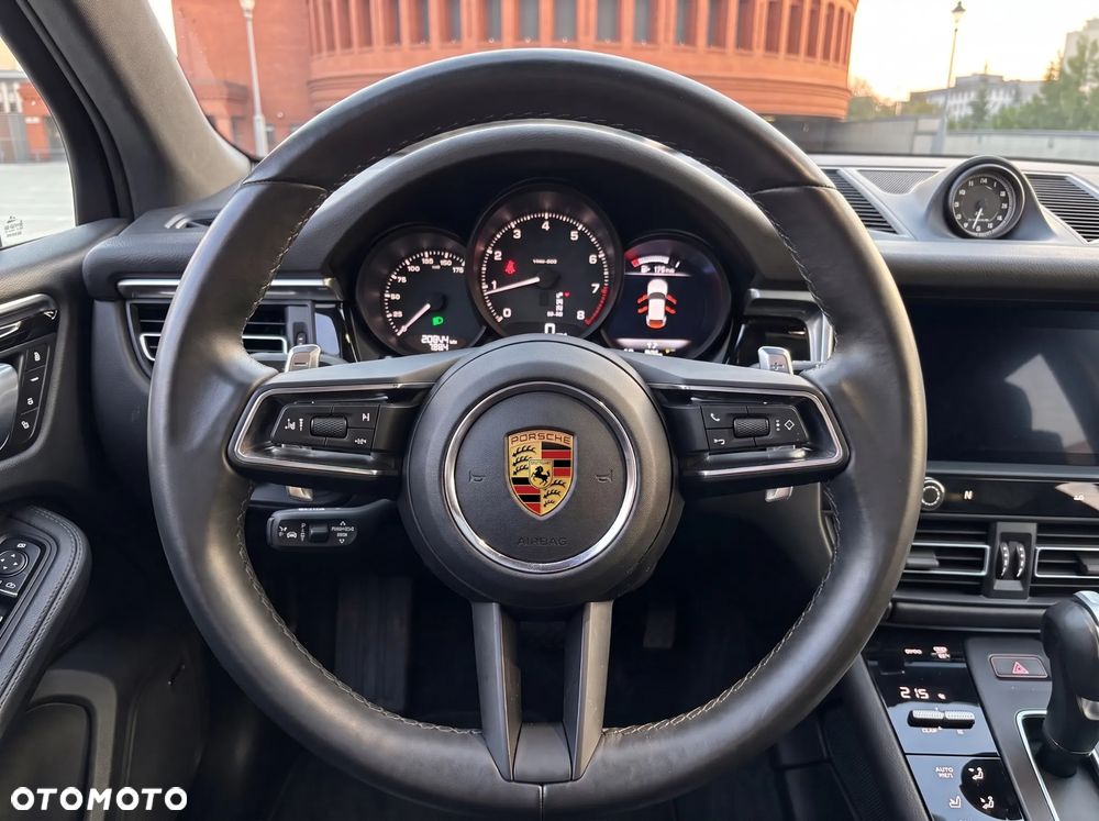 Porsche Macan Standard - 5