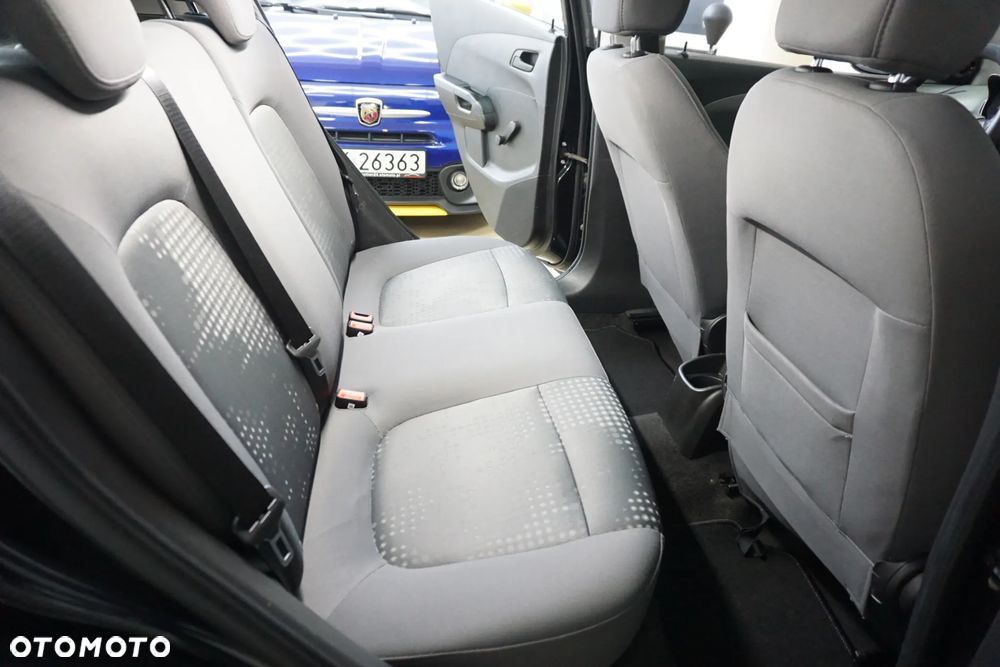 Chevrolet Aveo 1.2 LT - 22