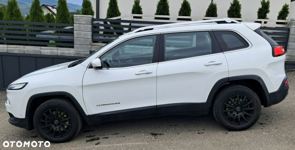 Jeep Cherokee - 10