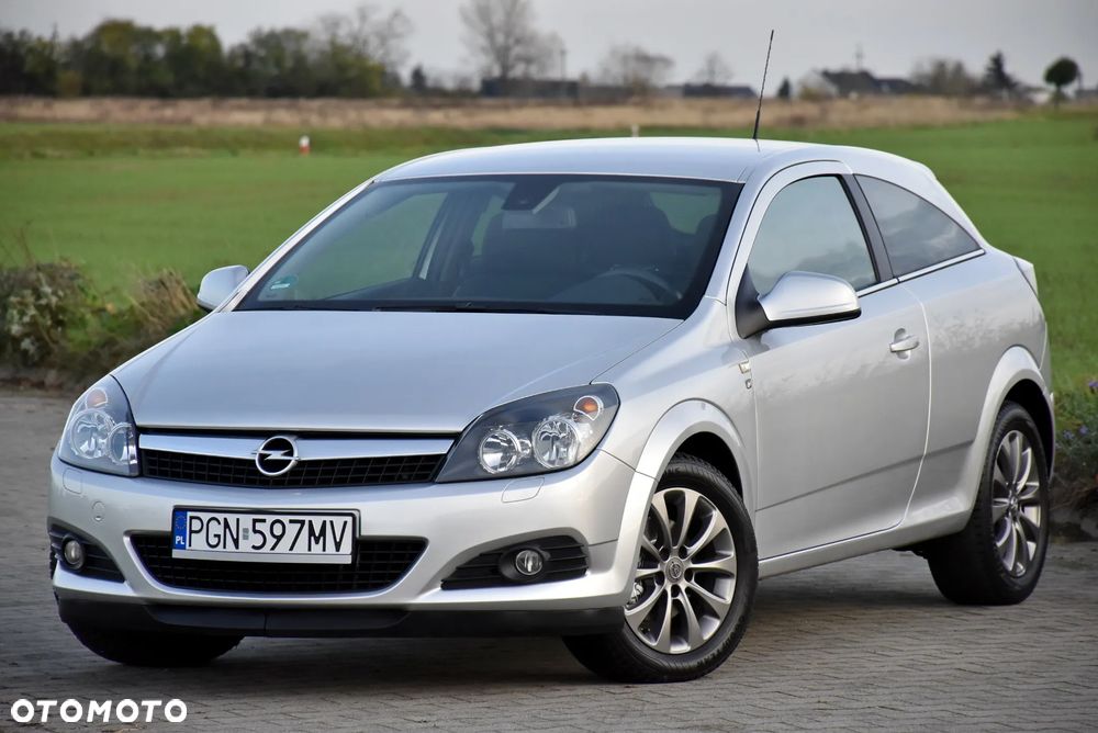 Opel Astra 1.6 Edition 111 Jahre - 3