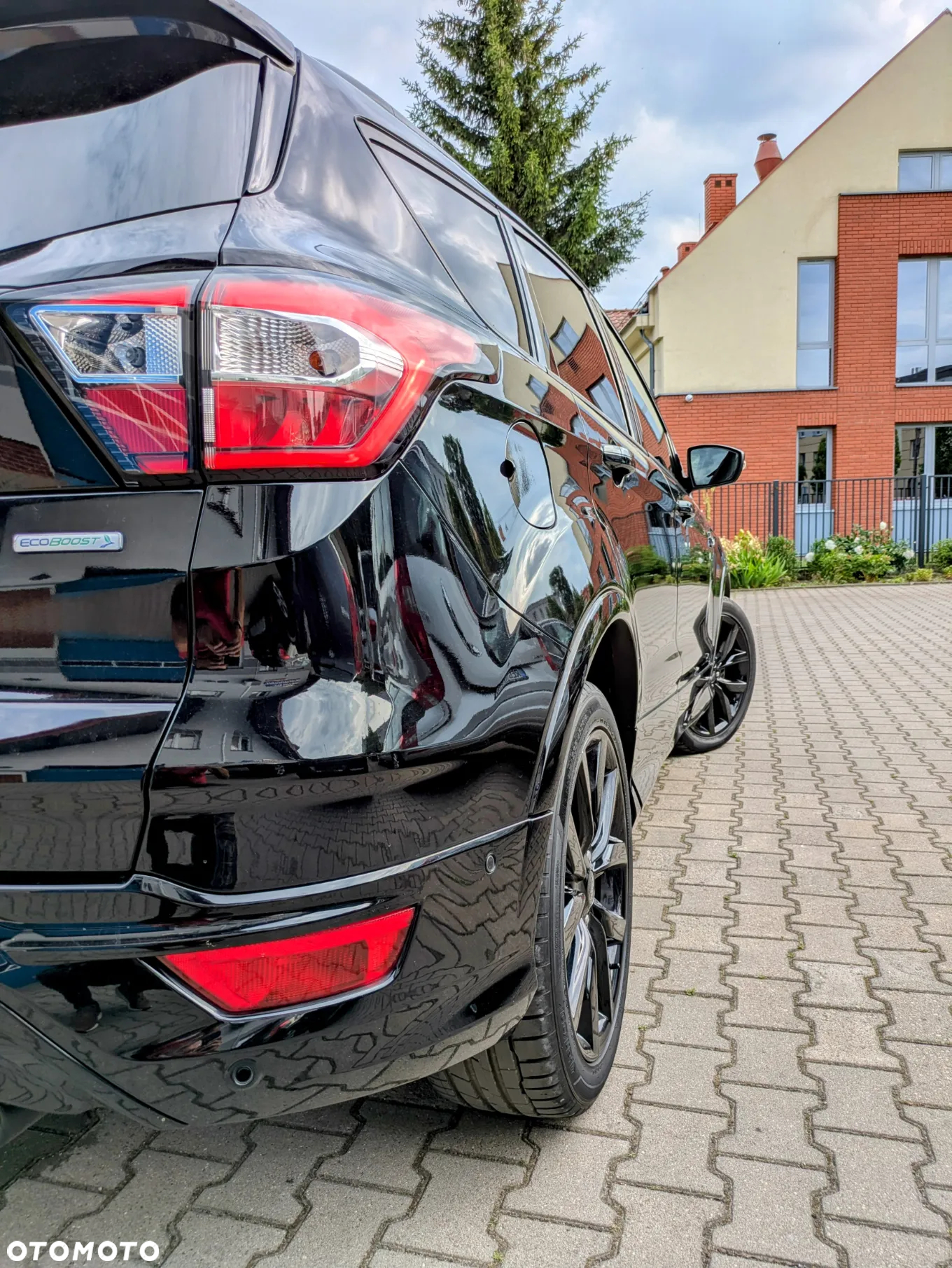 Ford Kuga 1.5 EcoBoost 2x4 ST-Line - 6