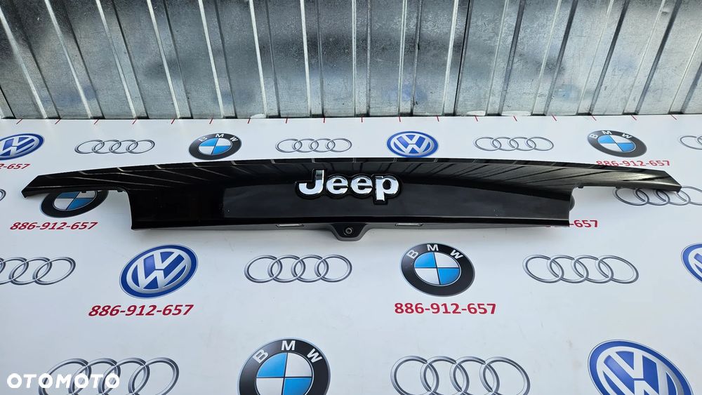 JEEP GRAND CHEROKEE WK2 LIFT 2015- Listwa klapy bagażnika Blenda - 1