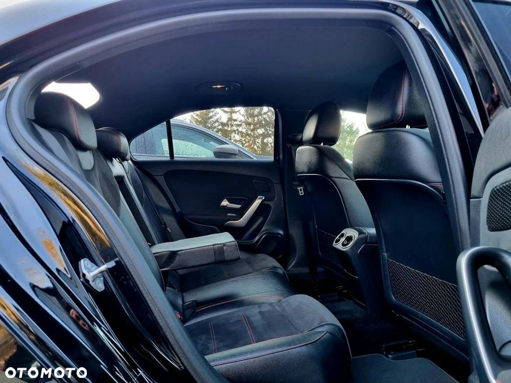 Mercedes-Benz Klasa A 220 4Matic 7G-DCT AMG Line - 14