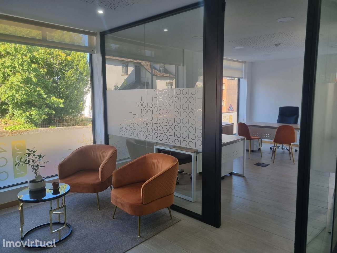 Aluguer escritório | Mobilado c/ Serviços - Grande imagem: 5/8