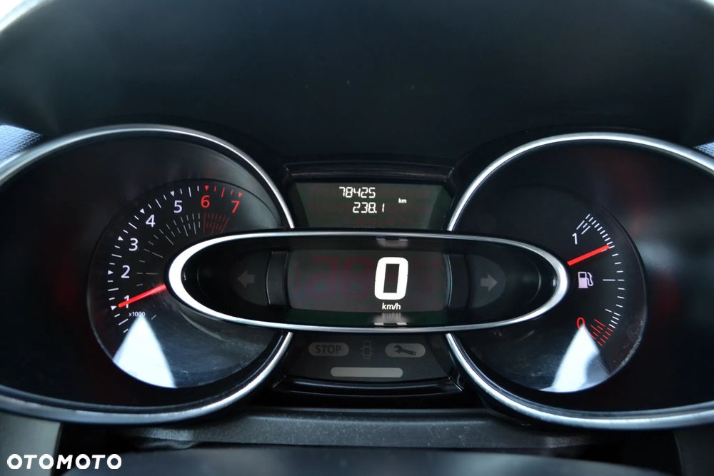 Renault Clio - 29