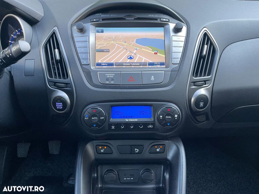 Hyundai ix35 1.7 CRDI 2WD blue Finale Gold - 30