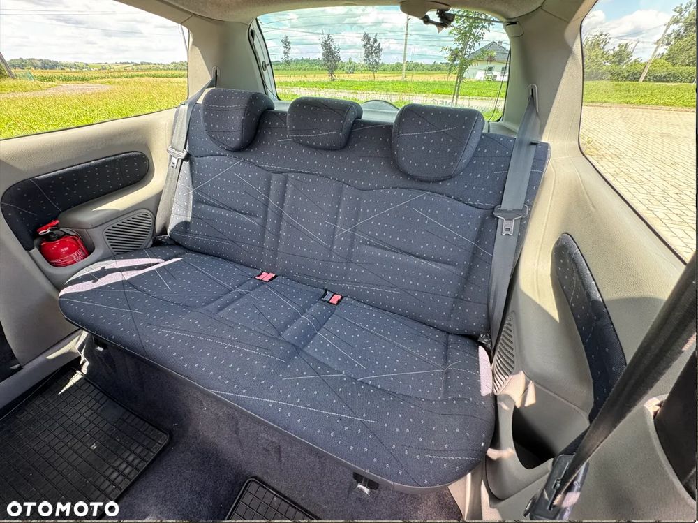 Renault Clio - 9