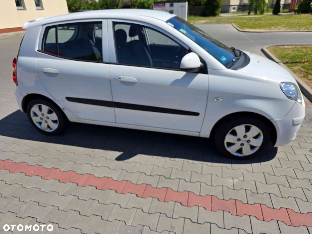 Kia Picanto - 11