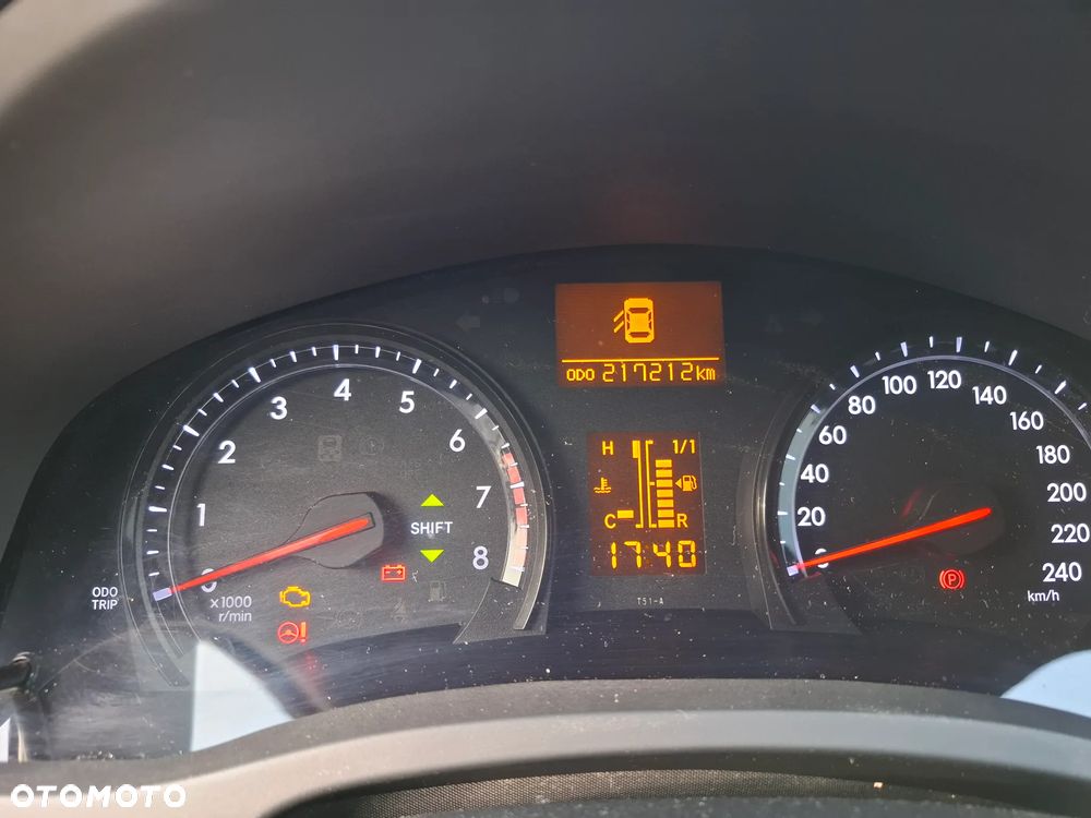 Toyota Avensis 1.8 Life - 9