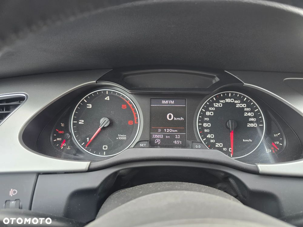 Audi A4 Avant 2.0 TDI - 12