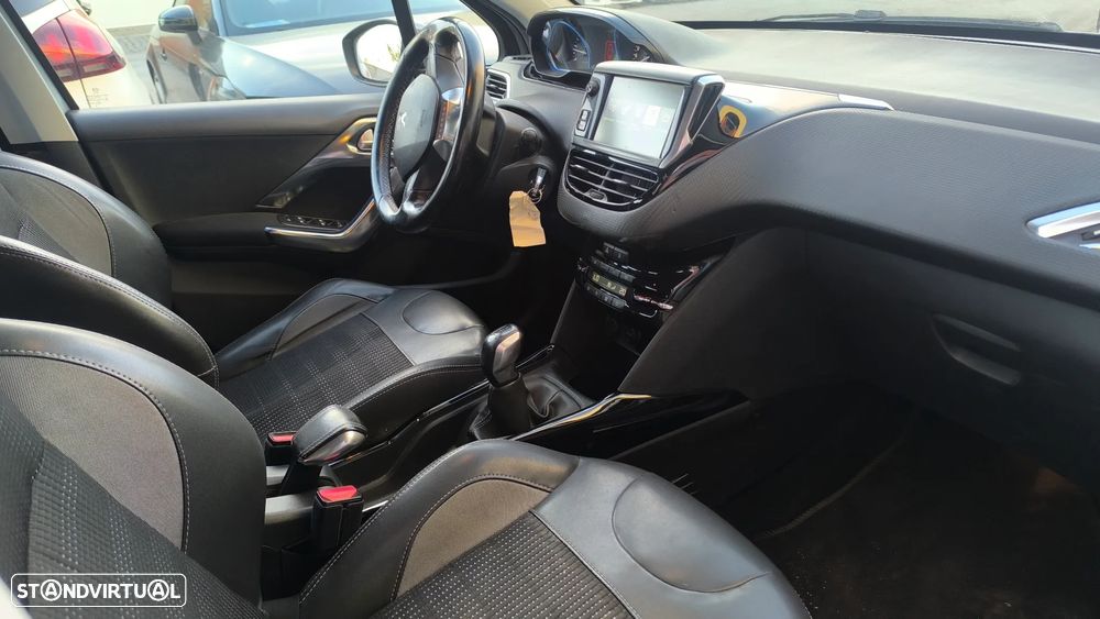 Peugeot 2008 1.6 BlueHDi Allure - 12