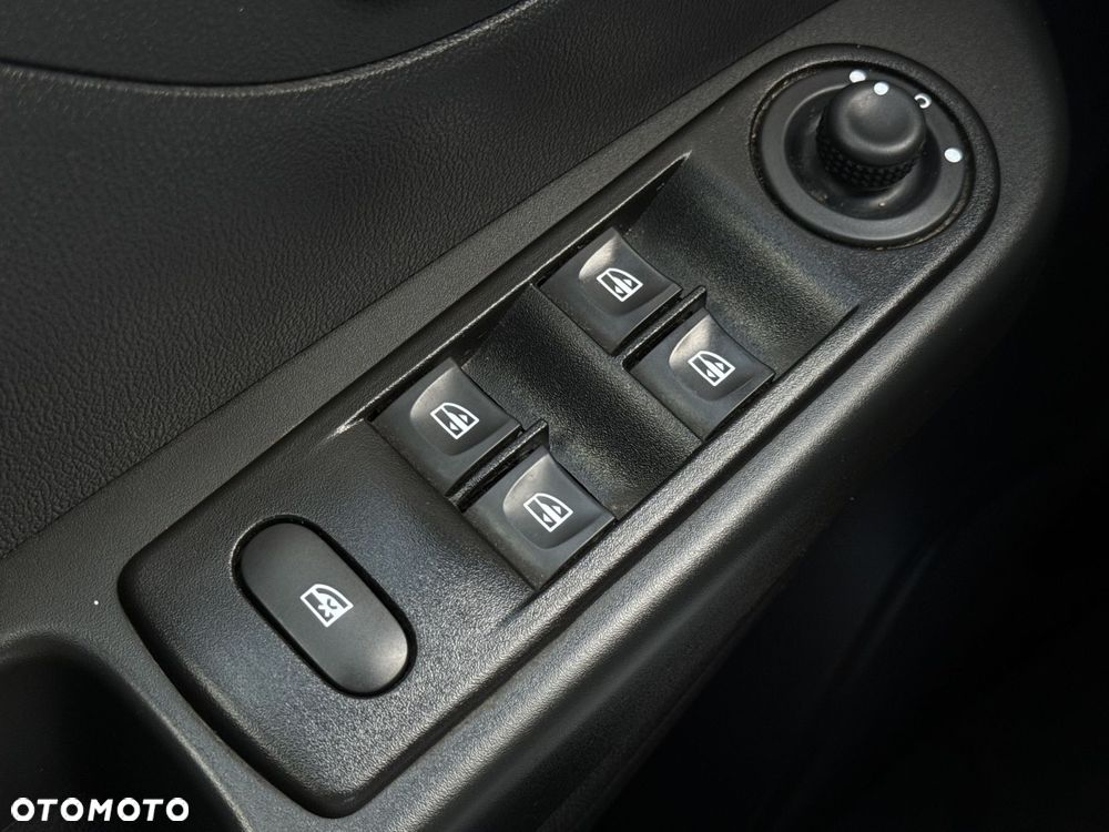Renault Captur 0.9 Energy TCe Life EU6 - 21