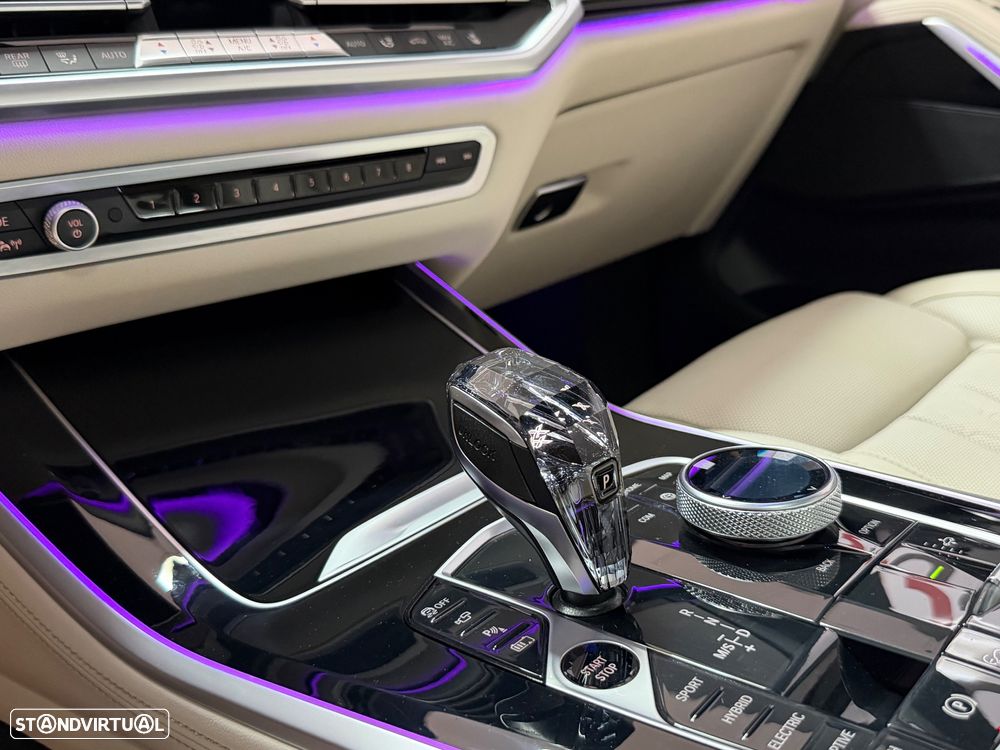 BMW X5 45 e xDrive Pack M - 8