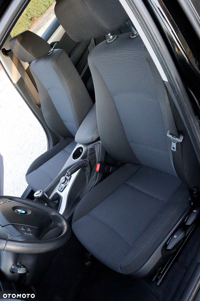 BMW X1 sDrive20i xLine - 25