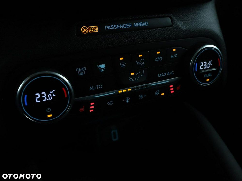 Ford Focus 1.5 EcoBlue STart-Stopp-System TITANIUM - 28