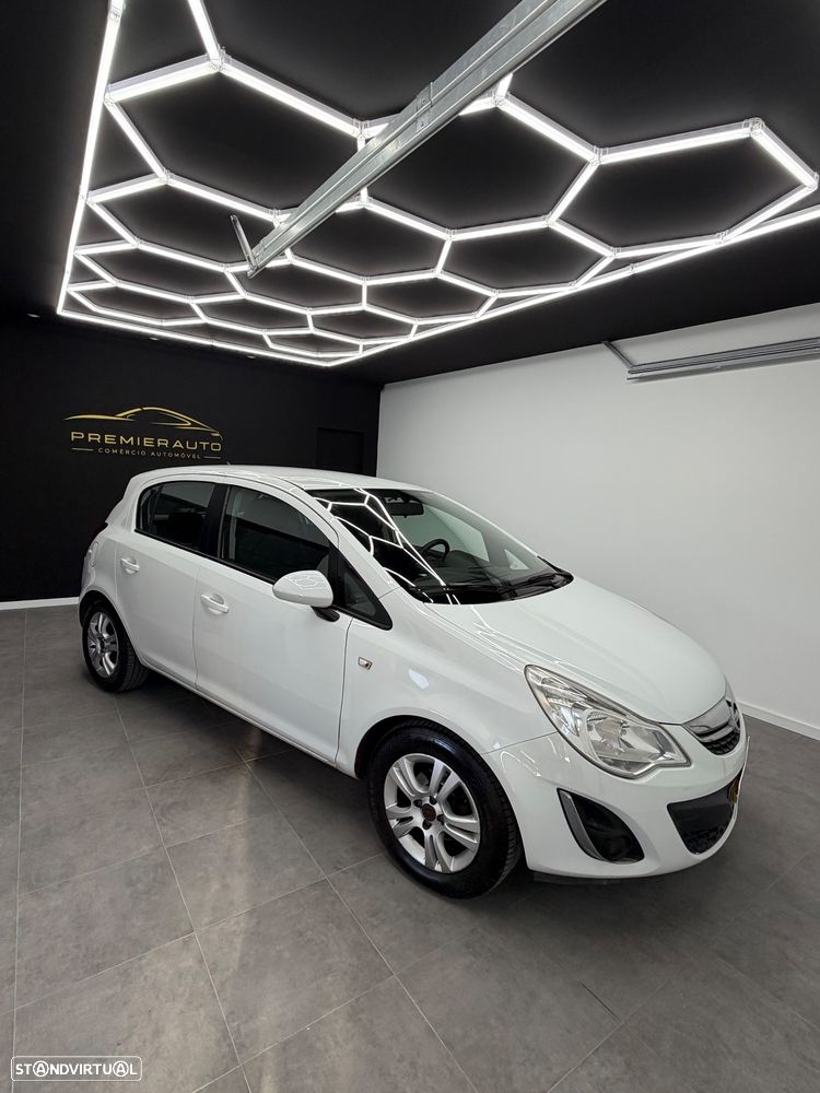 Opel Corsa 1.2 Cosmo Easytronic - 4