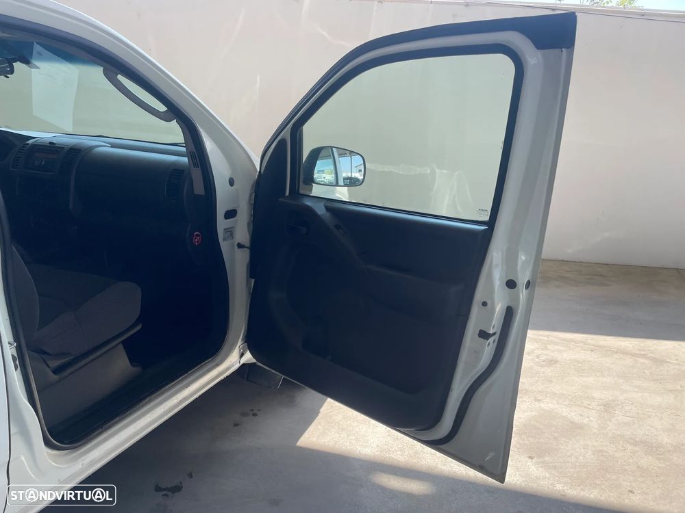 Nissan NAVARA 2.5 DCI 4X4 - 18