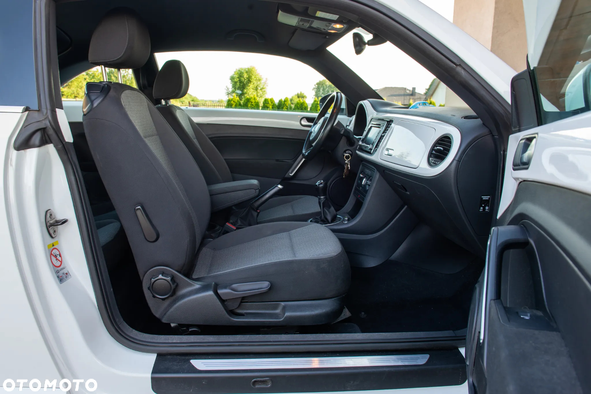 Volkswagen Beetle 1.6 TDI Design - 8