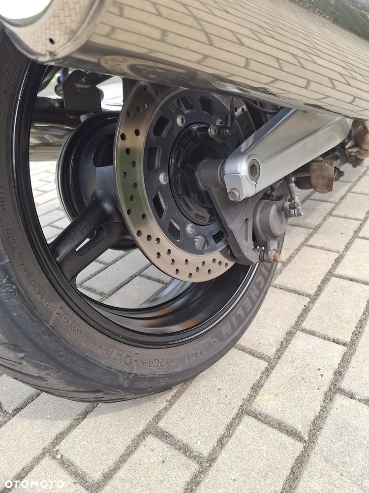 Yamaha FJR - 14