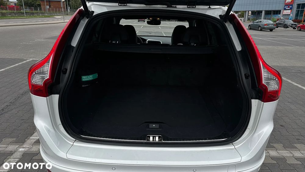 Volvo XC 60 D4 AWD Summum - 10