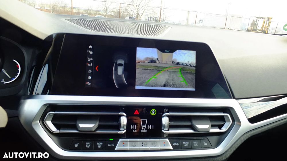 BMW Seria 3 320d Aut. Sport Line - 12