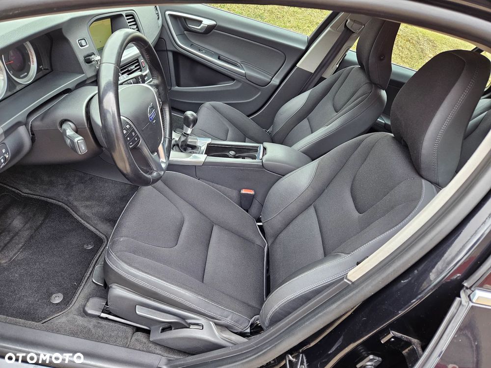 Volvo V60 D2 Kinetic - 15