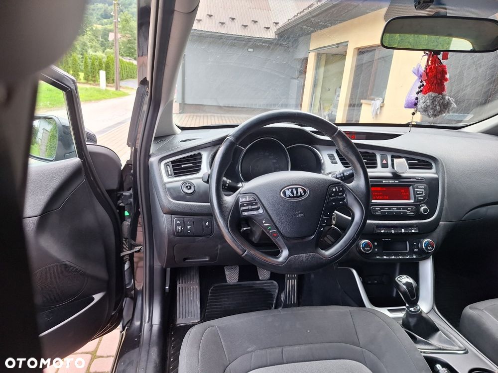 Kia Ceed - 7