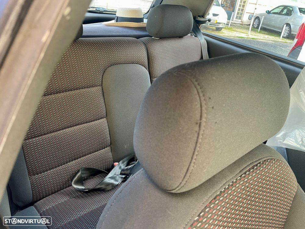 Audi A3 1.9 TDI Attraction - 8