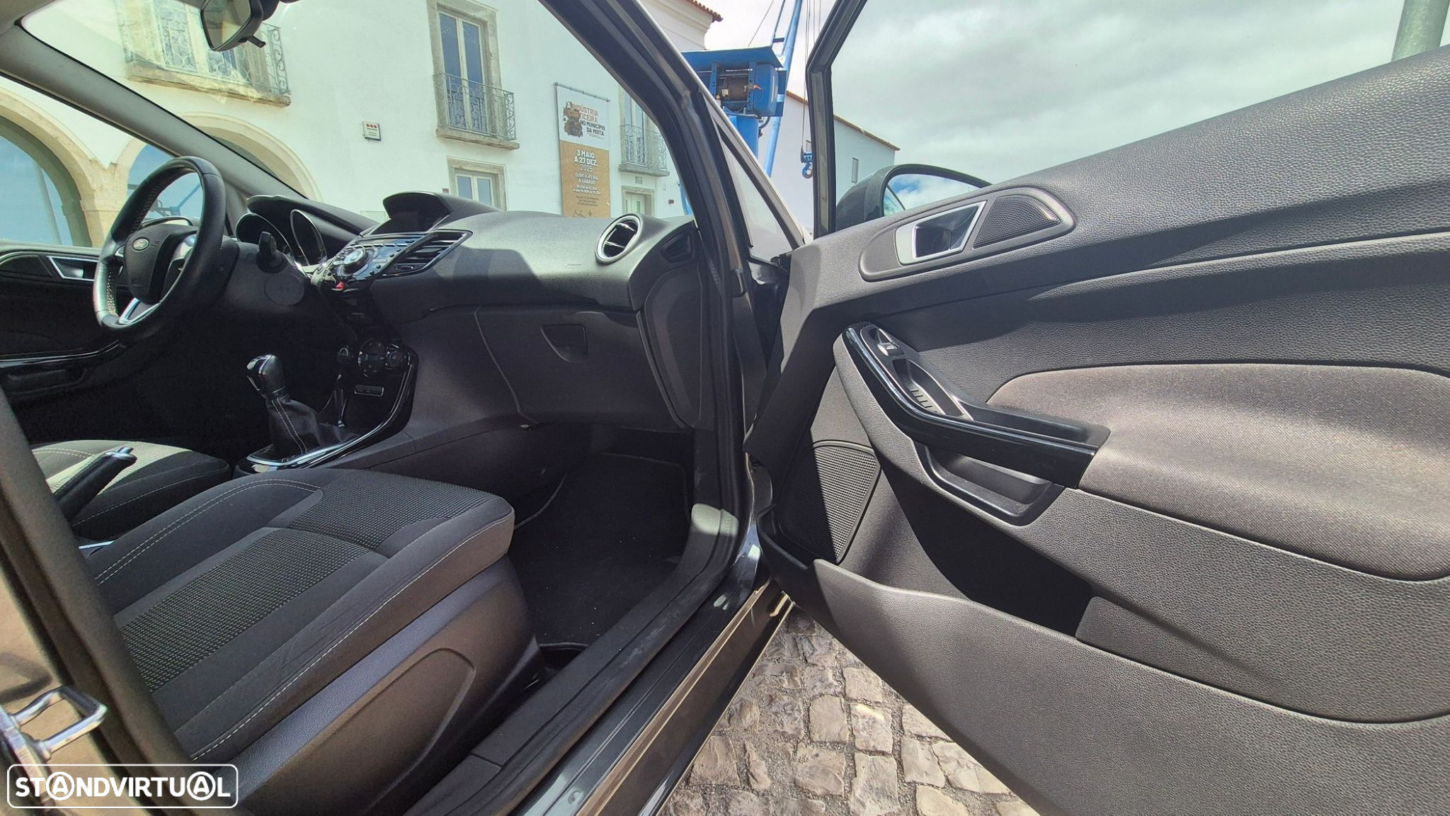 Ford Fiesta 1.0 T EcoBoost Titanium - 18