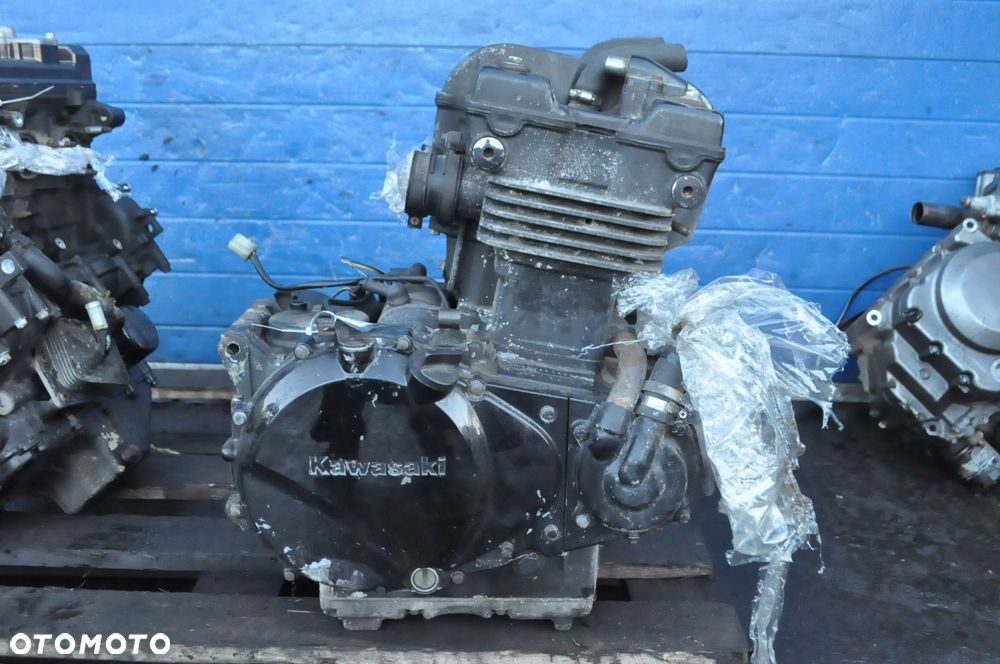 KAWASAKI GPZ 500 S SILNIK BENZYNOWY - 2