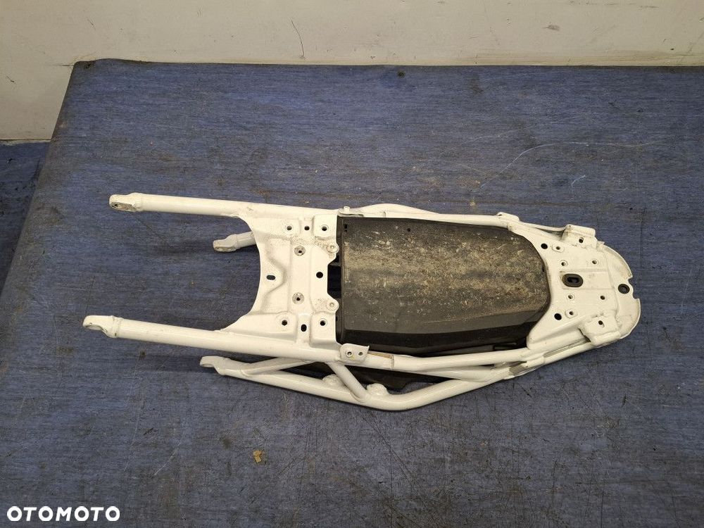 KTM DUKE 390 STELAŻ TYŁ OGON RAMA - 6