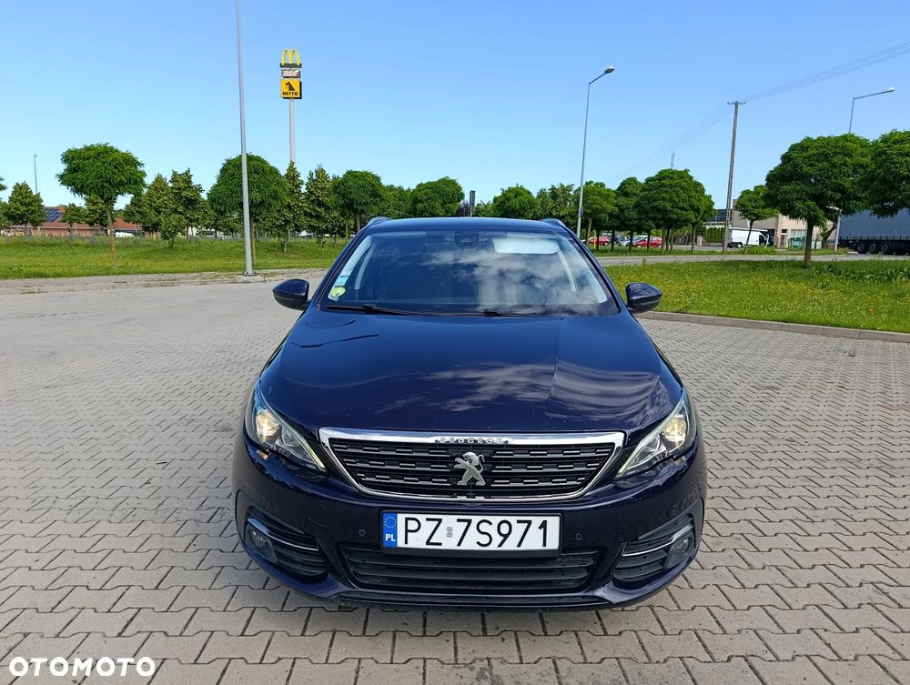 Peugeot 308 - 1
