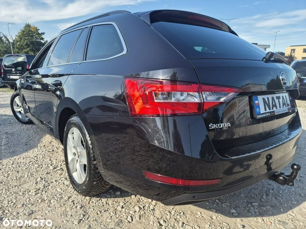 Skoda Superb 2.0 TDI 4x4 DSG Ambition - 5