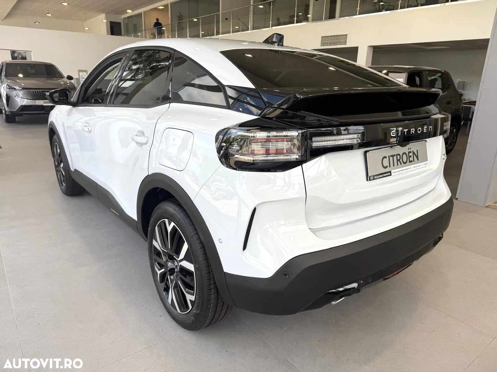 Citroën C4 1.2 PureTech S&S EAT8 Shine - 6