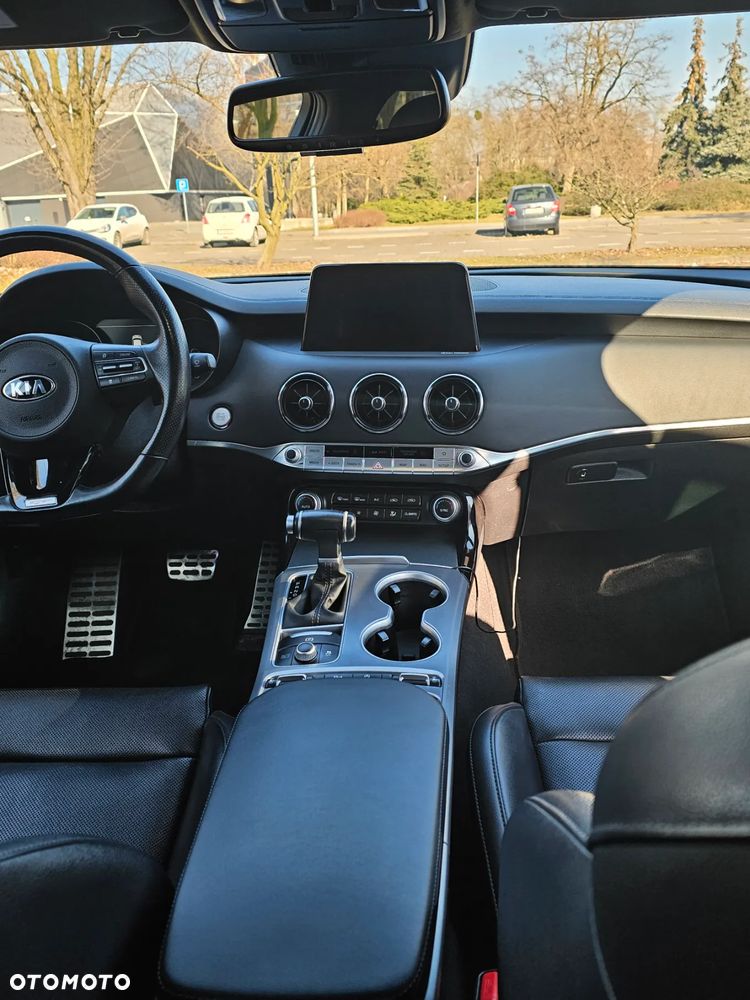 Kia Stinger 3.3 T-GDI V6 GT AWD - 12