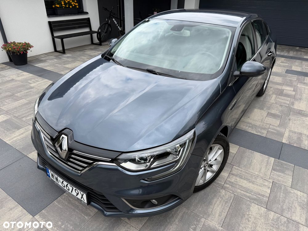 Renault Megane 1.5 Blue dCi Intens - 9